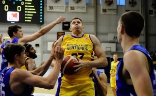 "Ventspils" su J.Juciku pusfinalyje startavo nesunkia pergale